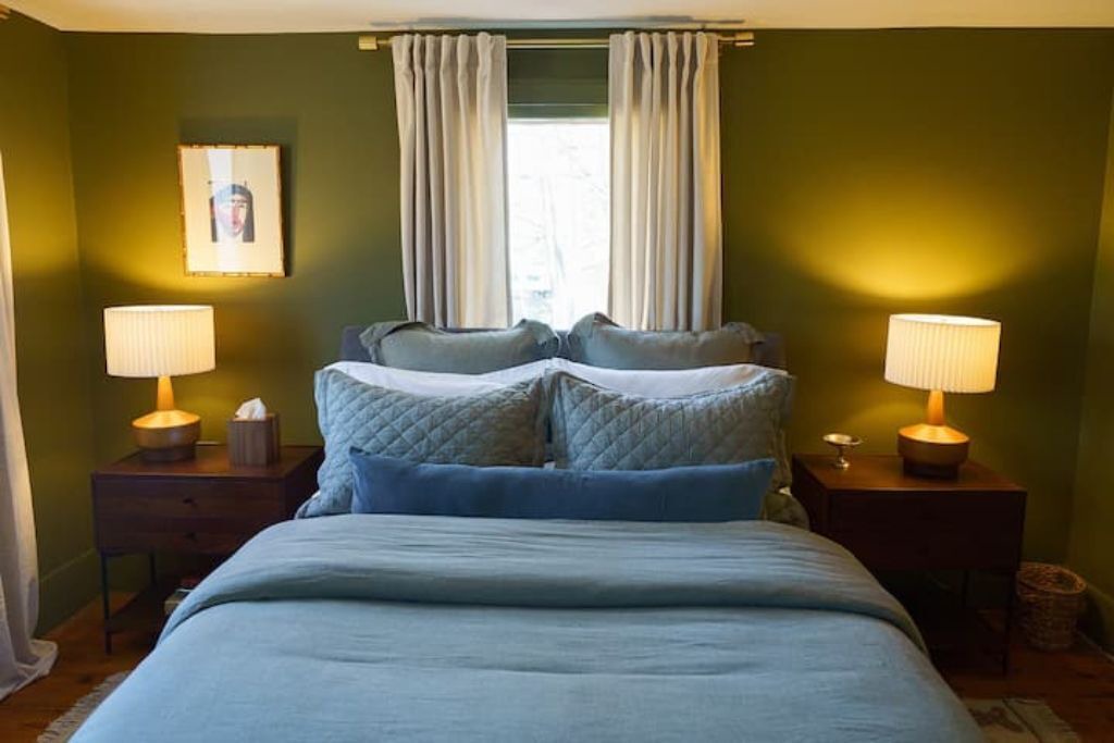 Photo of Bedroom in Oak Hill