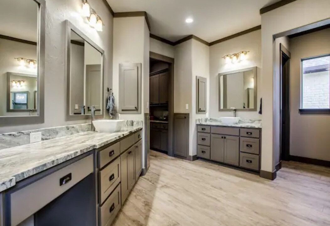 Photo of Bathroom in Valley View