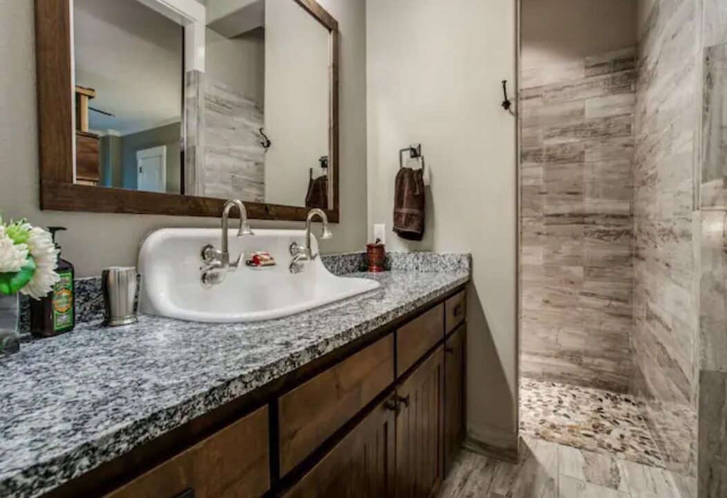 Photo of Bathroom in Valley View
