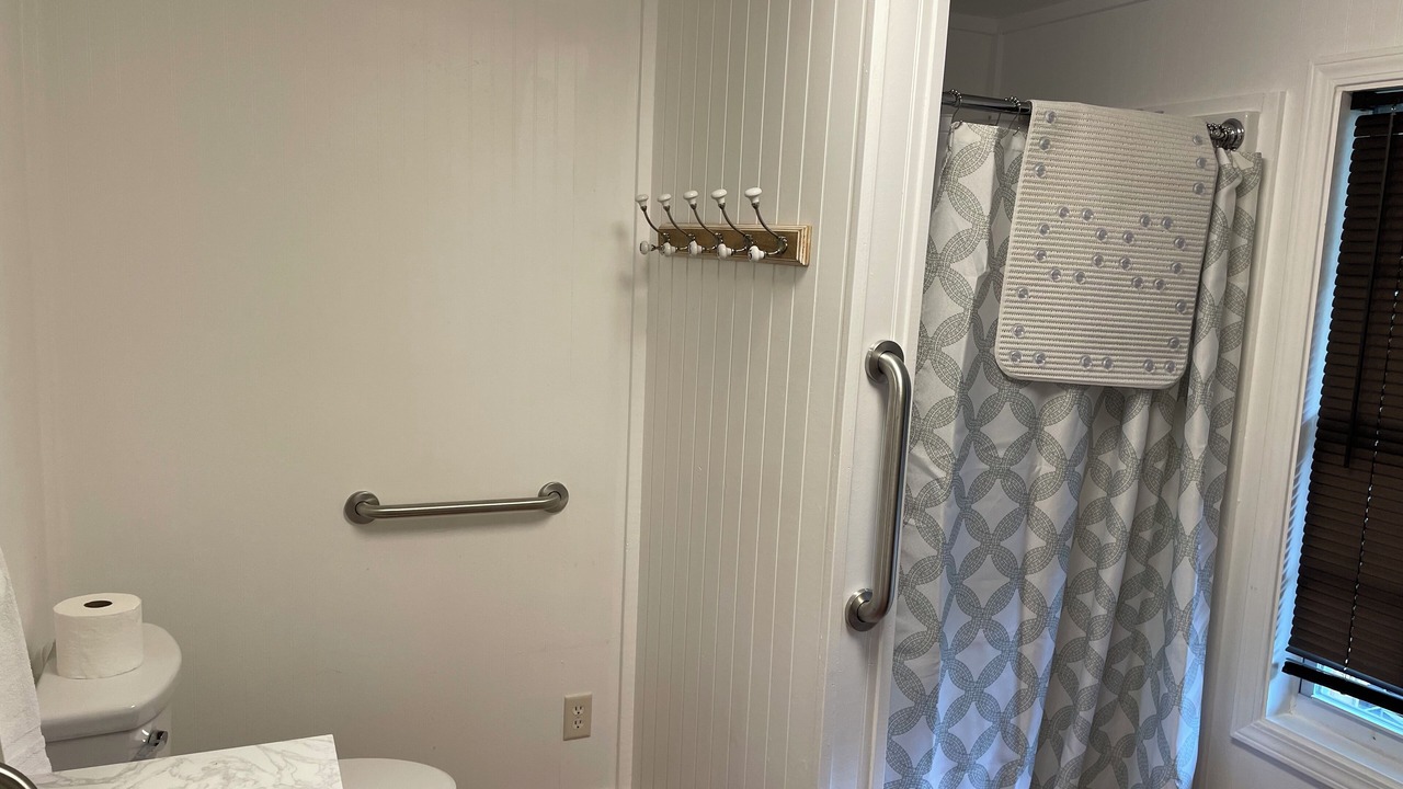 Photo of Bathroom in Lookout Mountain