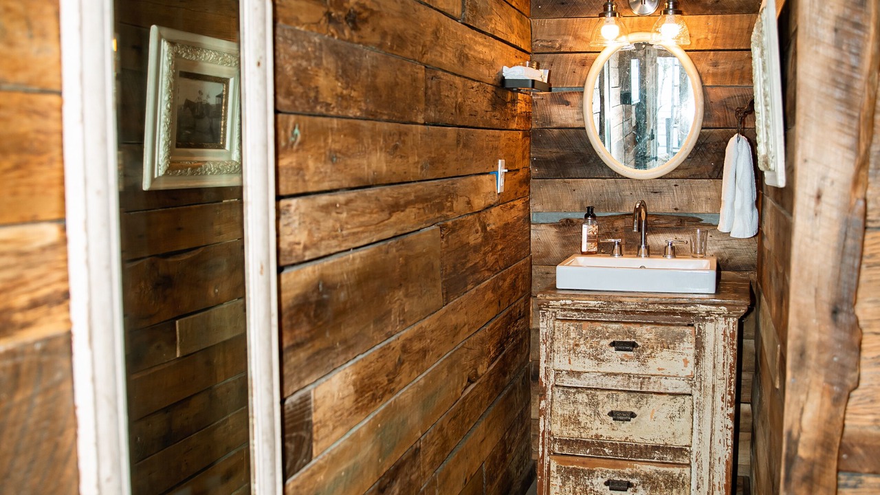 Photo of Bathroom in Round Top