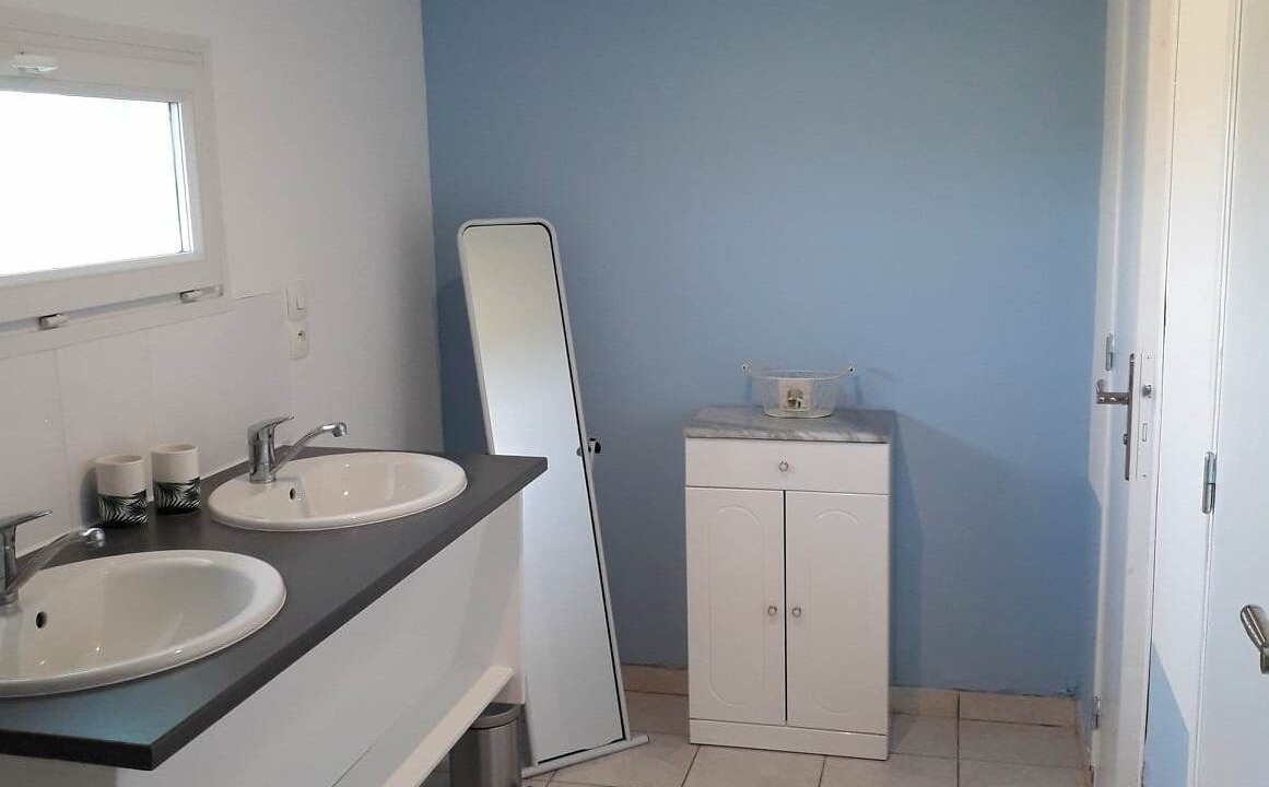 Photo of Bathroom in Hames-Boucres