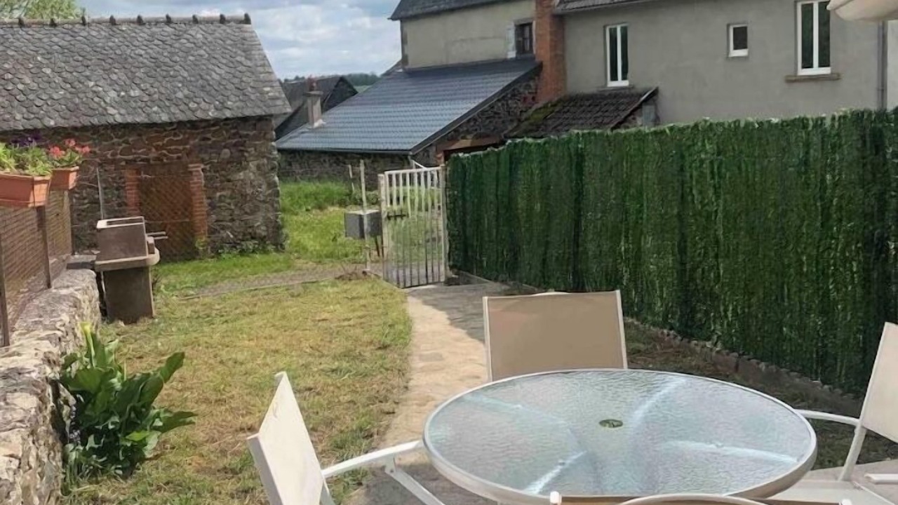 Photo of Outdoor in Pleaux