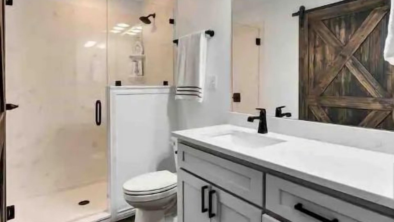 Photo of Bathroom in Moody