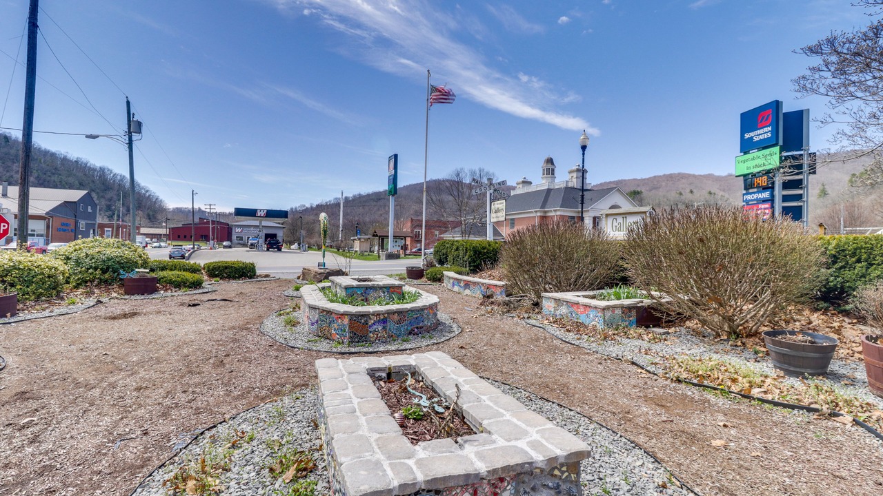 Photo of Outdoor in Edray
