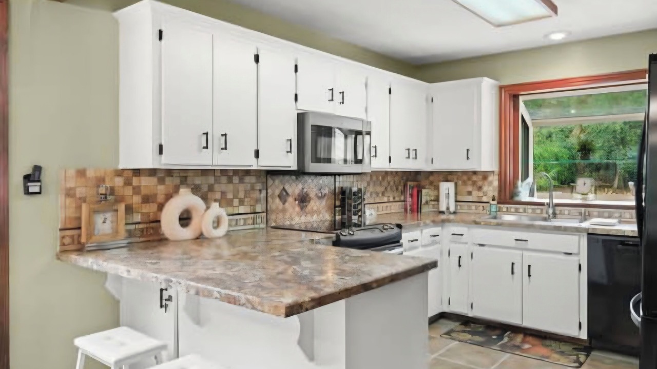Photo of Kitchen in Marylhurst