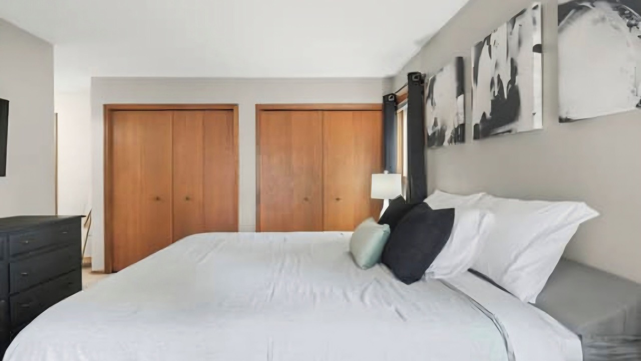 Photo of Bedroom in Marylhurst