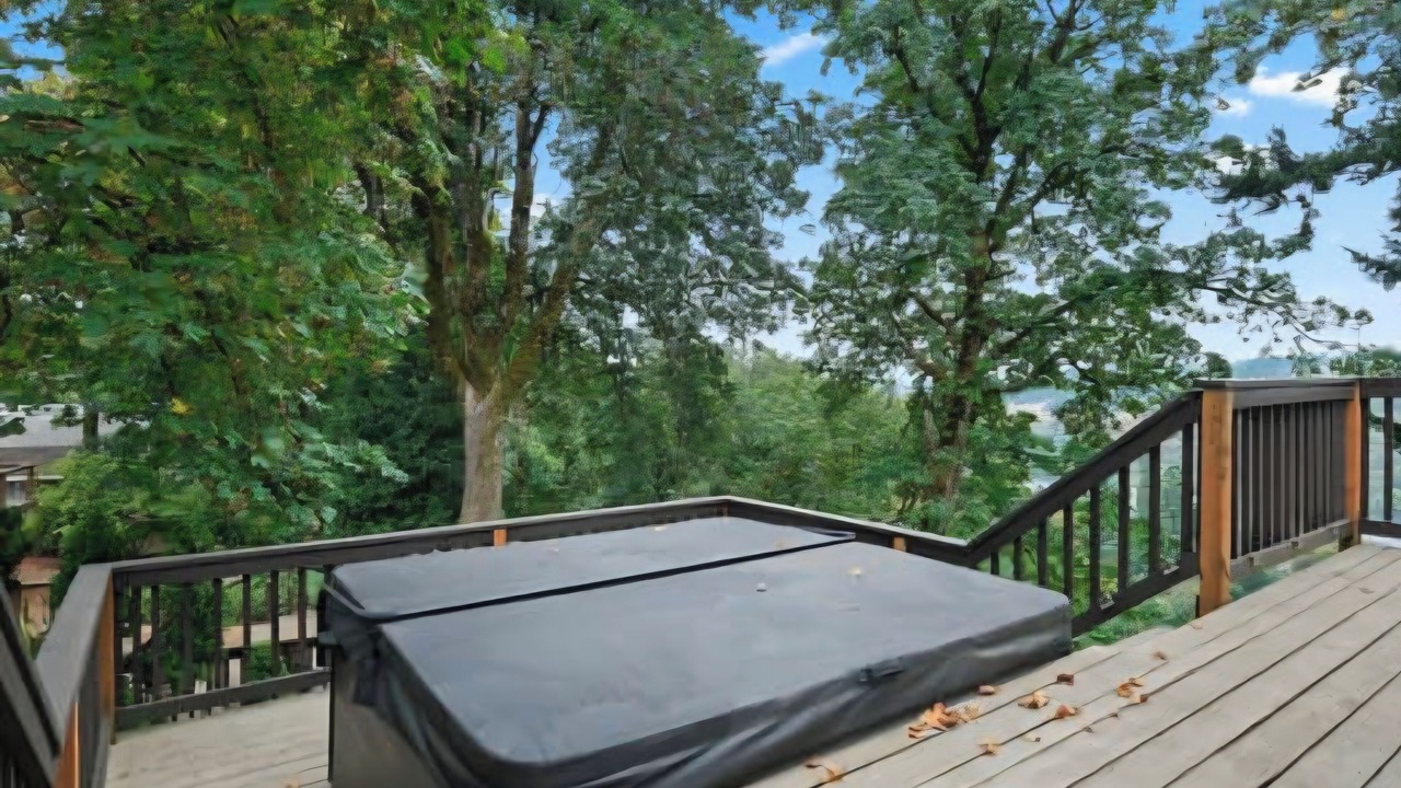 Photo of Outdoor in Marylhurst
