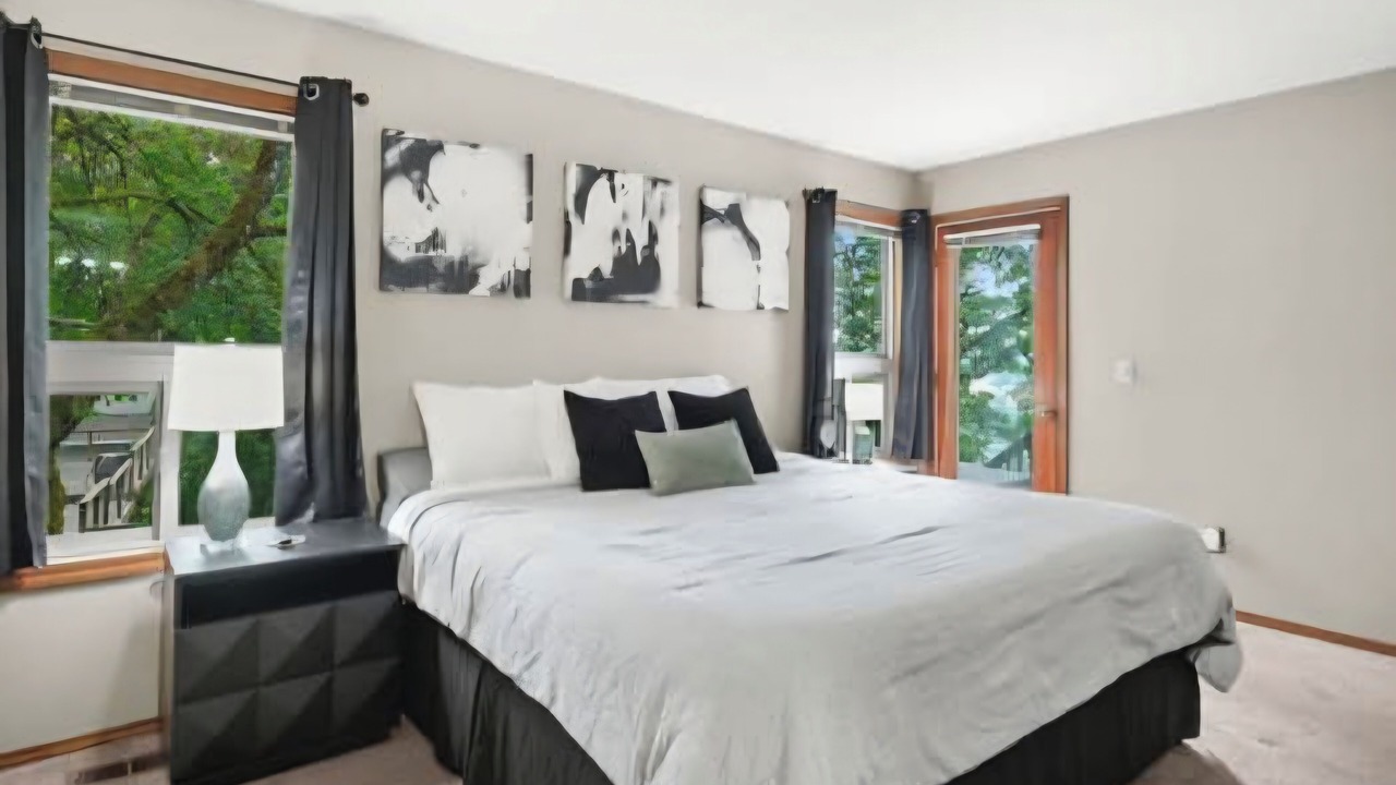 Photo of Bedroom in Marylhurst