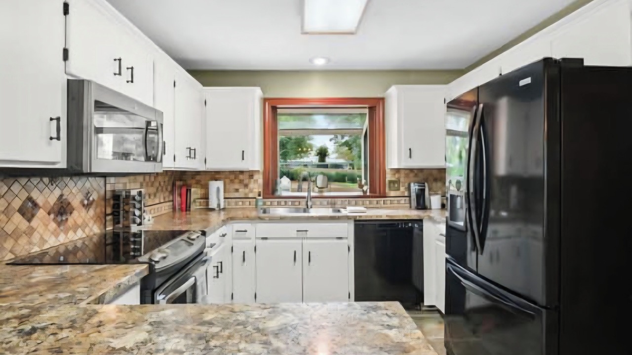 Photo of Kitchen in Marylhurst