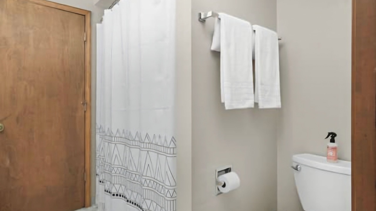 Photo of Bathroom in Marylhurst