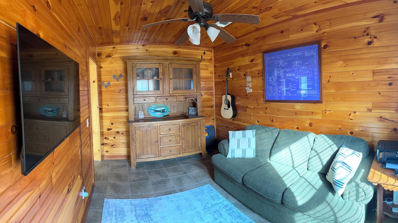 Photo of Livingroom in Boswell