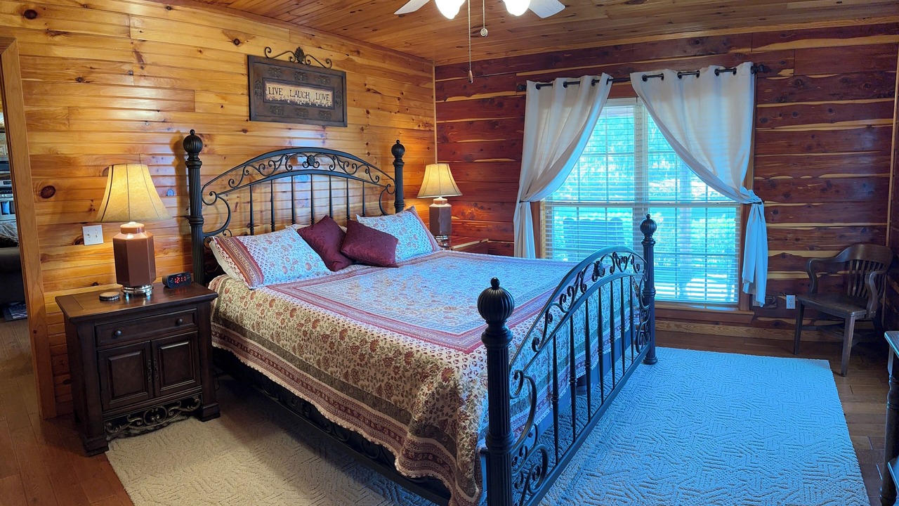 Photo of Bedroom in Boswell