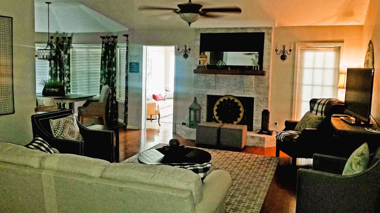 Photo of Livingroom in Valdosta