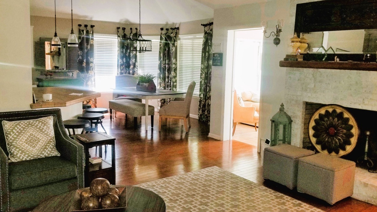 Photo of Livingroom in Valdosta