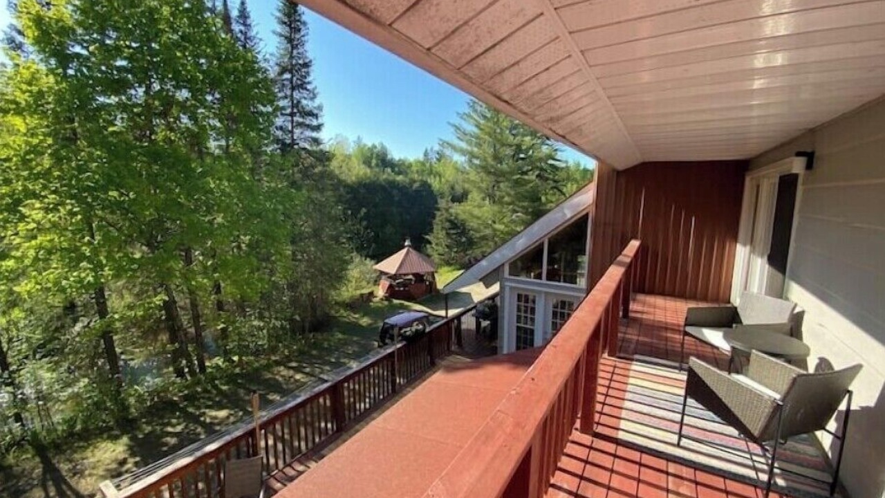 Photo of Patio Balcony in La Peche