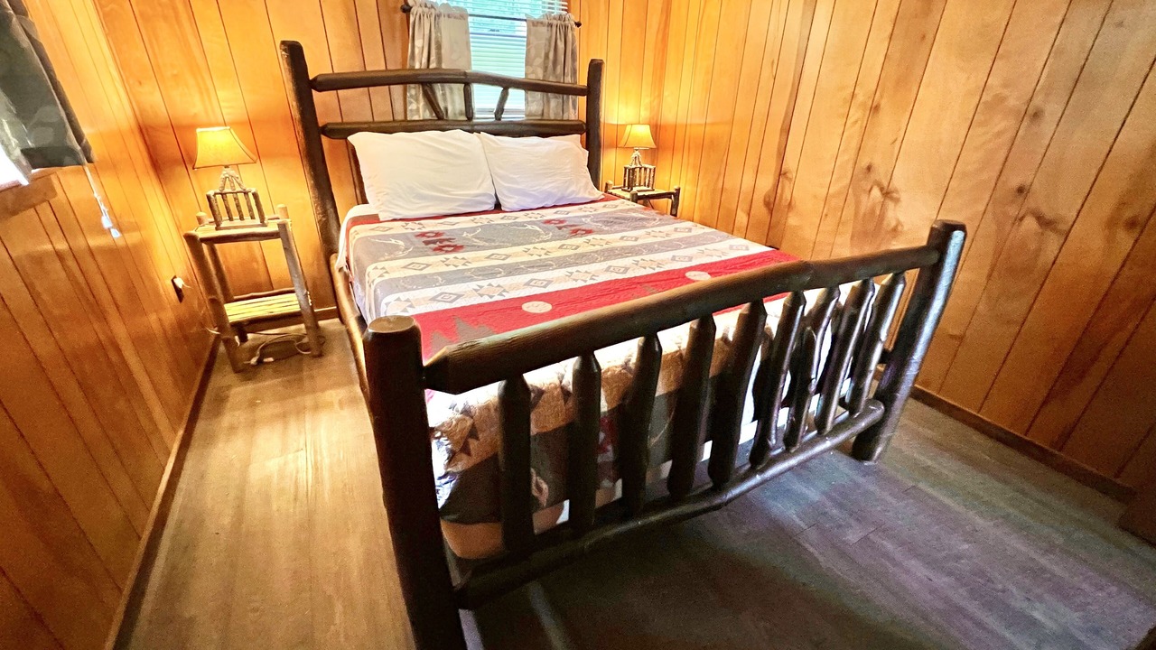 Photo of Bedroom in Indian Lake
