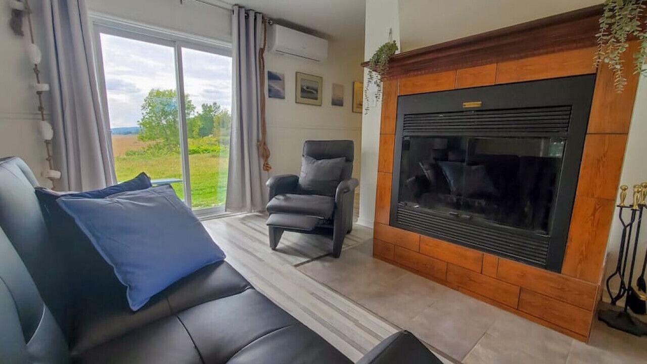 Photo of Livingroom in Ste Anne de Beaupre