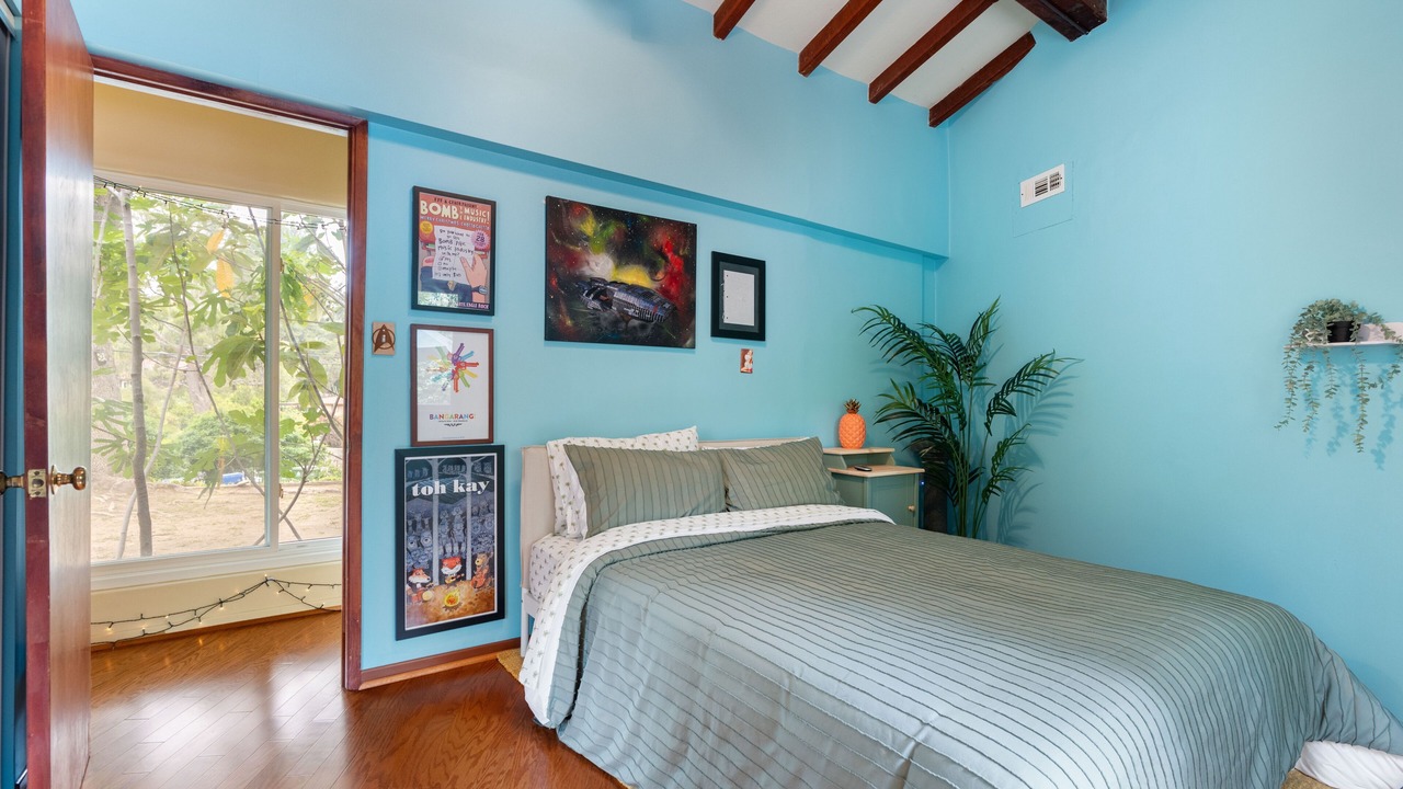 Photo of Bedroom in Shadow Hills