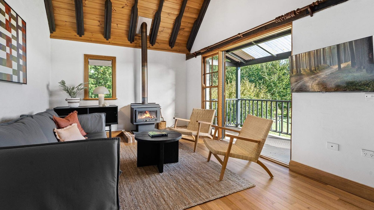 Photo of Livingroom in Eglinton