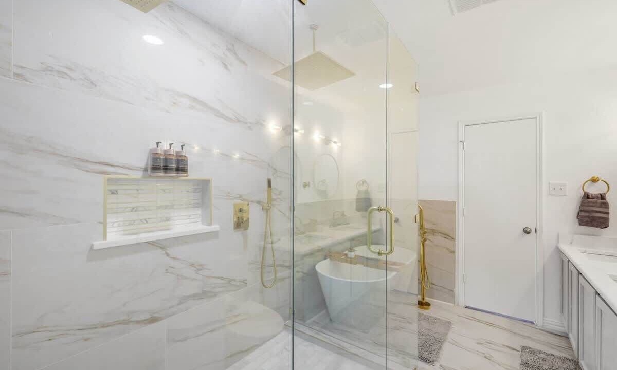 Photo of Bathroom in South Arlington