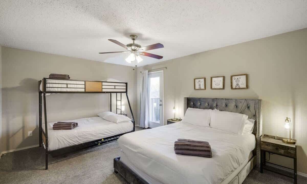 Photo of Others in South Arlington