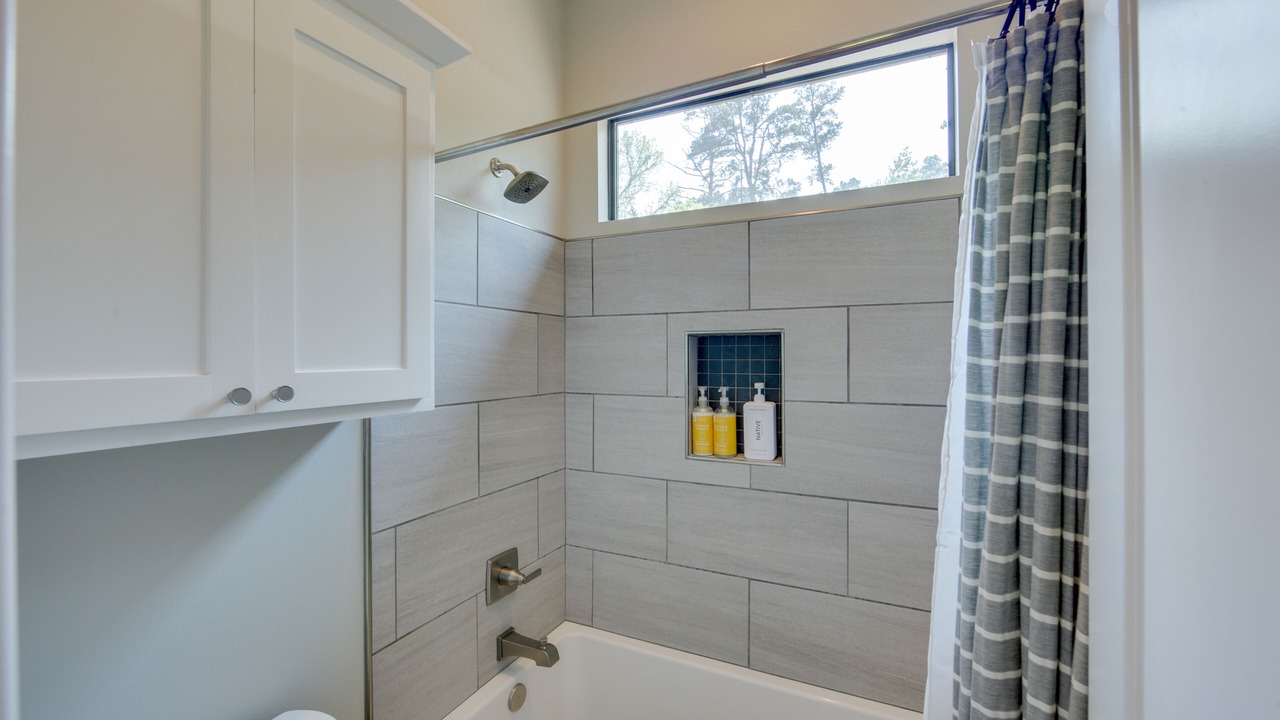 Photo of Bathroom in Kennard