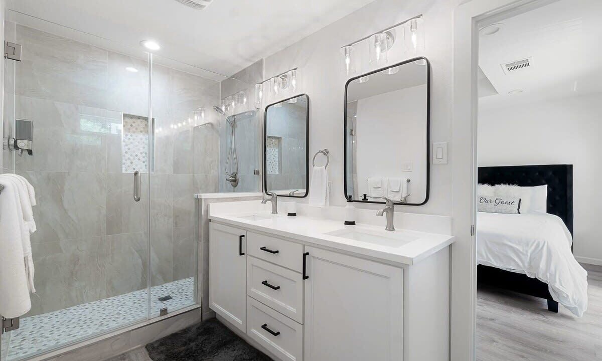 Photo of Bathroom in Old East Dallas