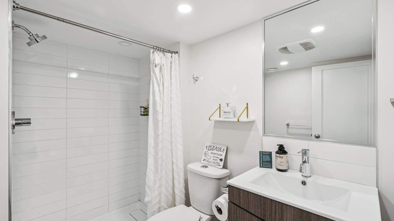 Photo of Bathroom in Sunnyside