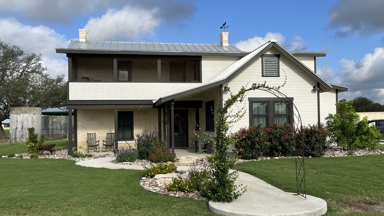 Photo of Outdoor in Hondo