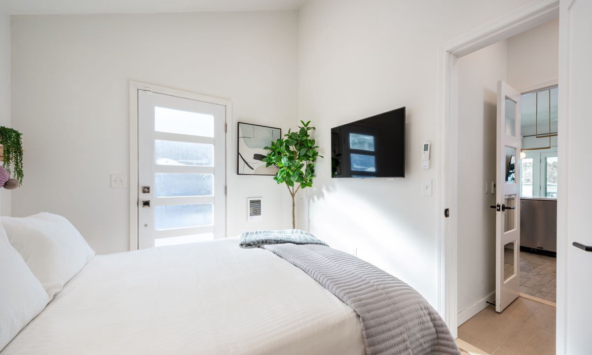 Photo of Bedroom in White Lake