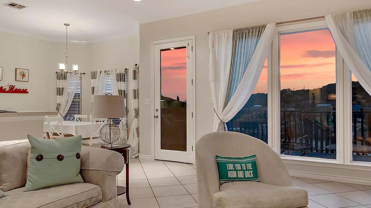 Photo of Livingroom in Leander