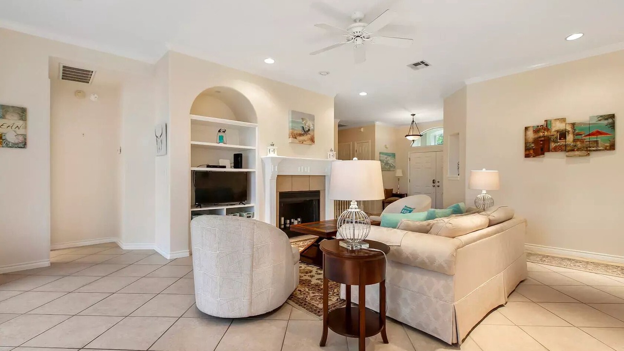 Photo of Livingroom in Leander