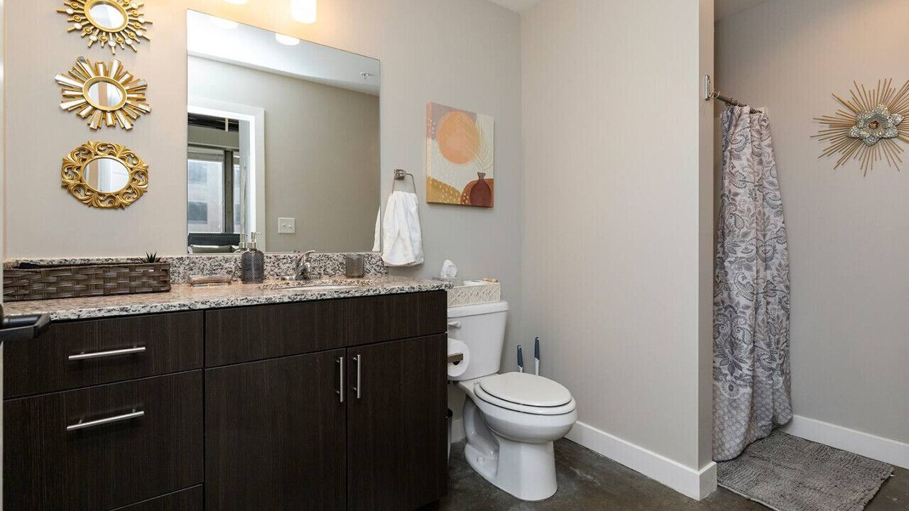 Photo of Bathroom in Downtown Des Moines