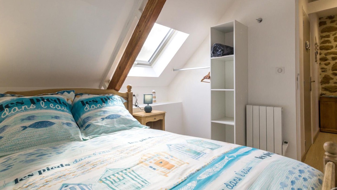 Photo of Bedroom in Cosqueville