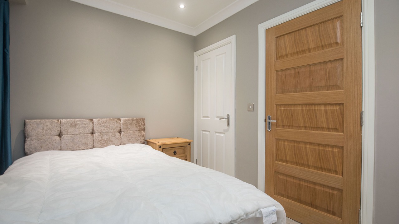 Photo of Bedroom in Grove