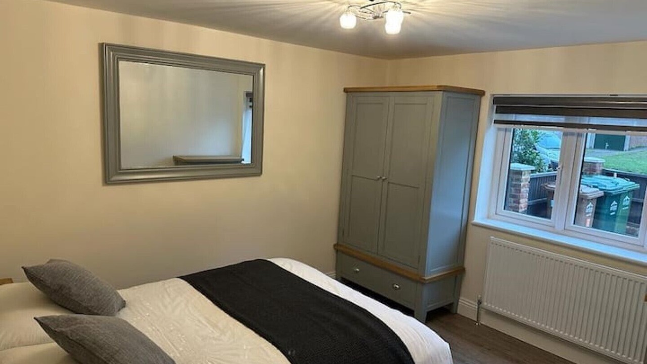 Photo of Bedroom in Shepperton