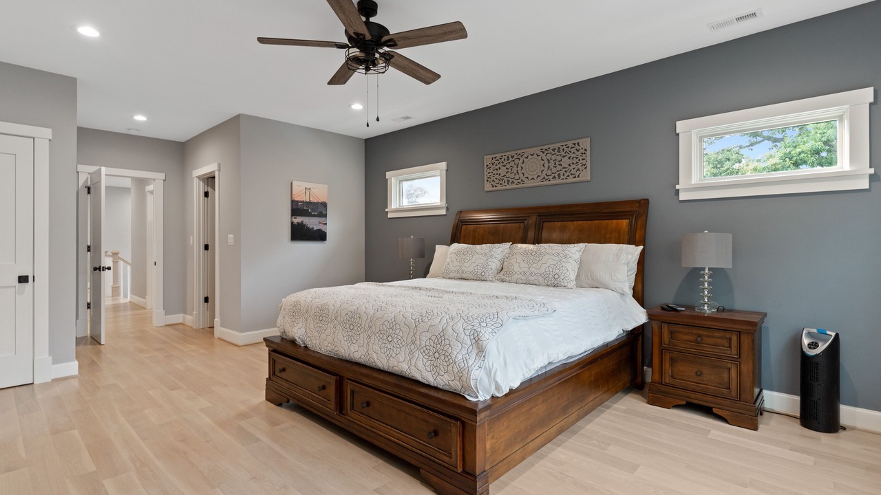 Photo of Bedroom in Virginia Square