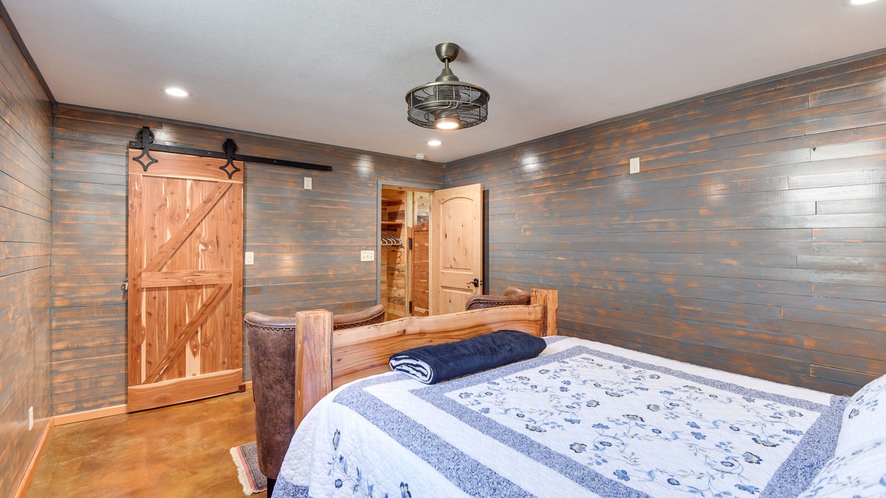 Photo of Bedroom in Early