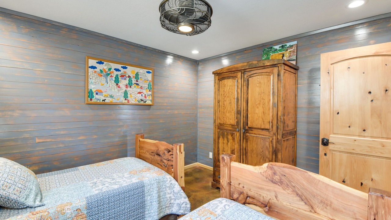 Photo of Bedroom in Early