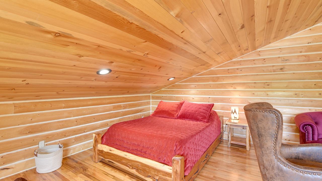 Photo of Bedroom in Early