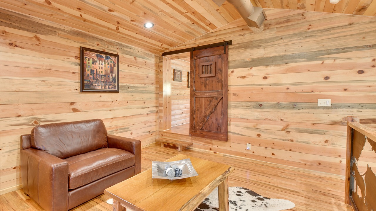Photo of Livingroom in Early