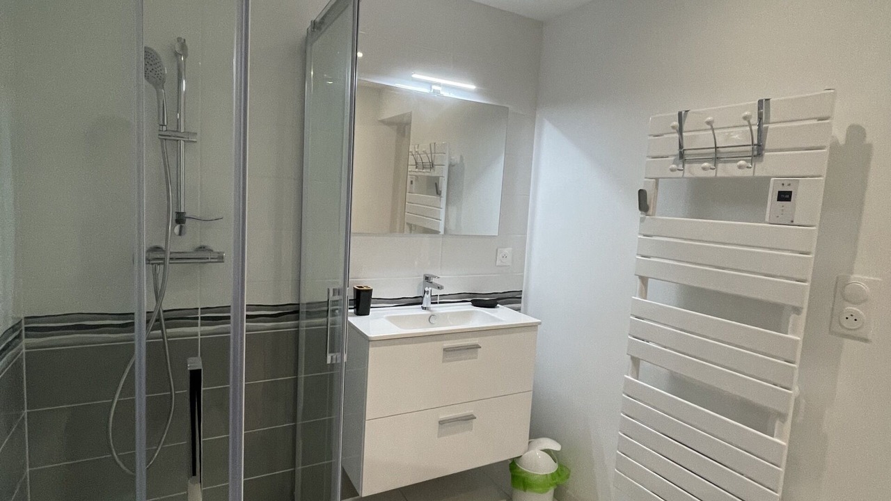 Photo of Bathroom in Bellegarde-du-Loiret