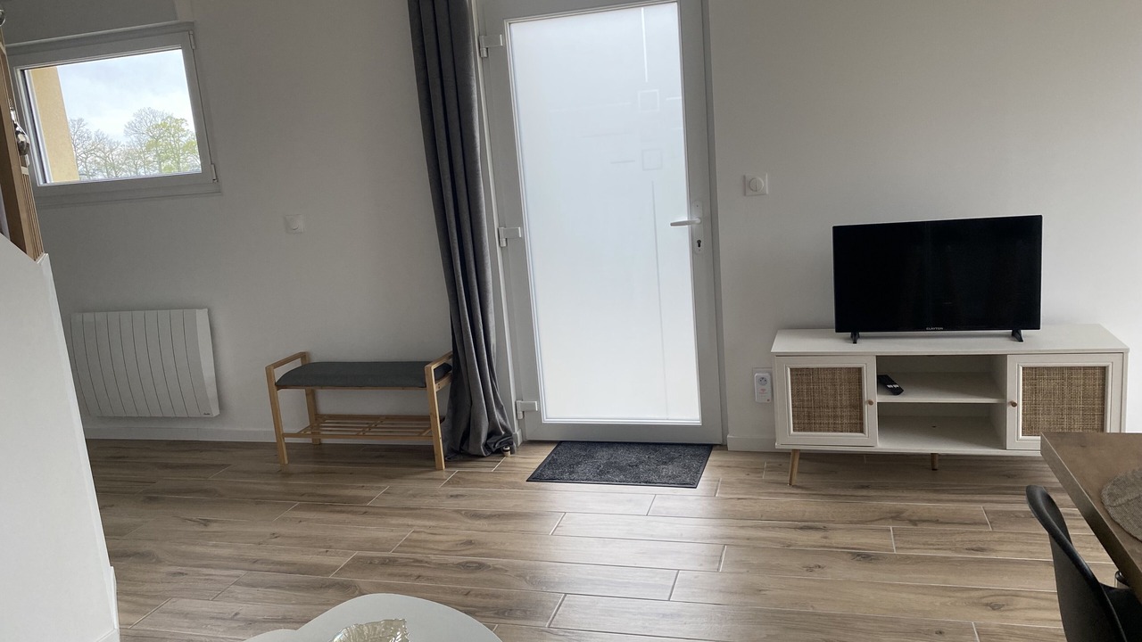 Photo of Others in Le Tourneur