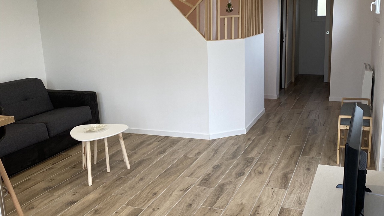 Photo of Others in Le Tourneur