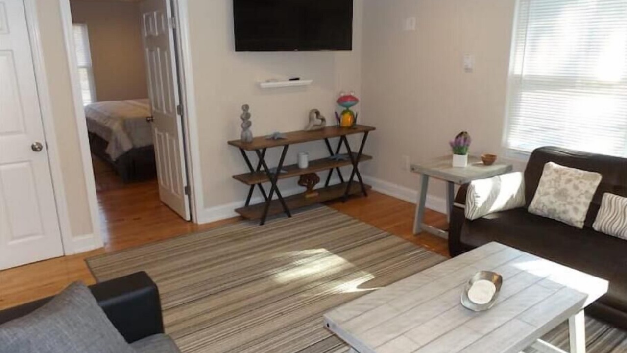 Photo of Livingroom in Miller Place