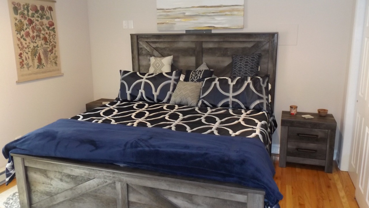 Photo of Bedroom in Miller Place