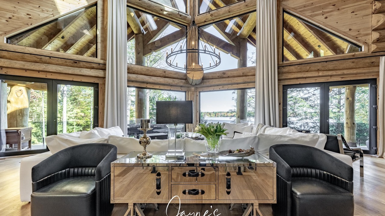 Photo of Bedroom in Gravenhurst