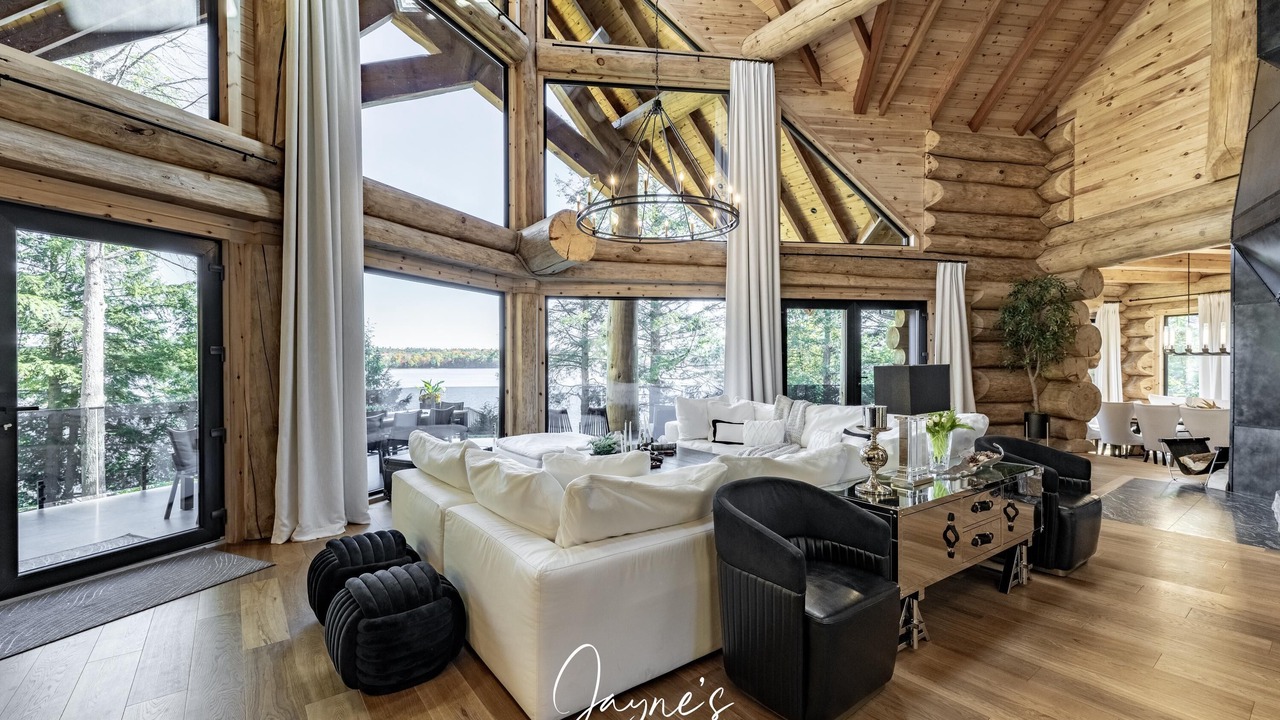 Photo of Bedroom in Gravenhurst