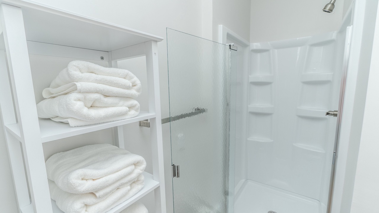 Photo of Bathroom in Lakeside